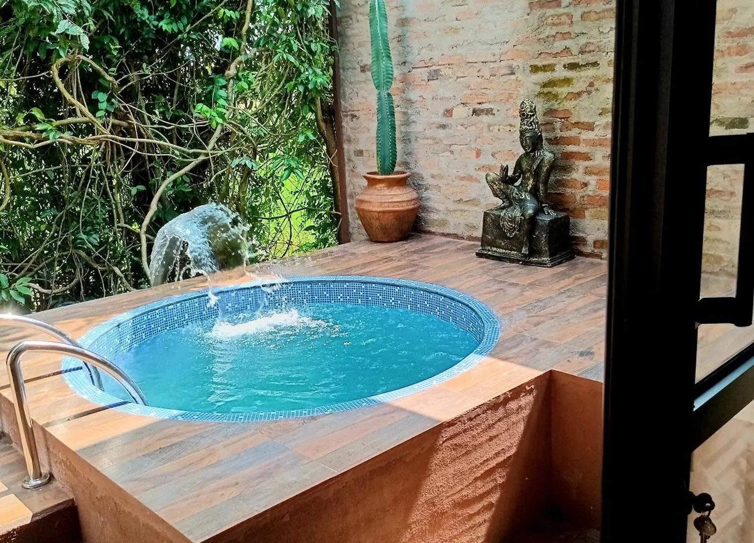Airport Villa Kamatha -Foreign Booking Only Katunayaka