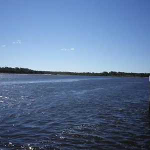 Tin Bay's Sleepy Lagoon 3*, Tin Can Bay Australie